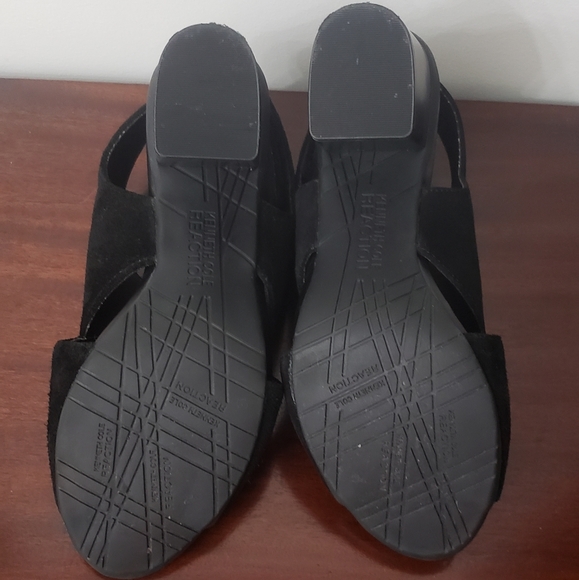 Kenneth Cole Reaction Black Suede "7 Fridah People" Peep Toe Stacked Block Heels - Picture 8 of 10